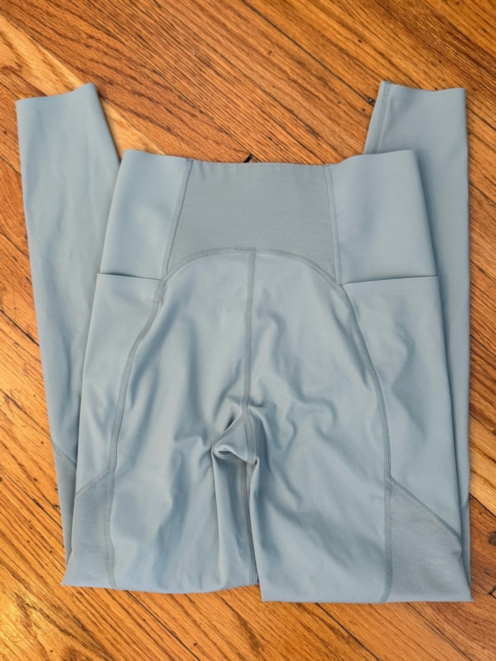 Sweaty Betty light blue leggings - Picture 2 of 8